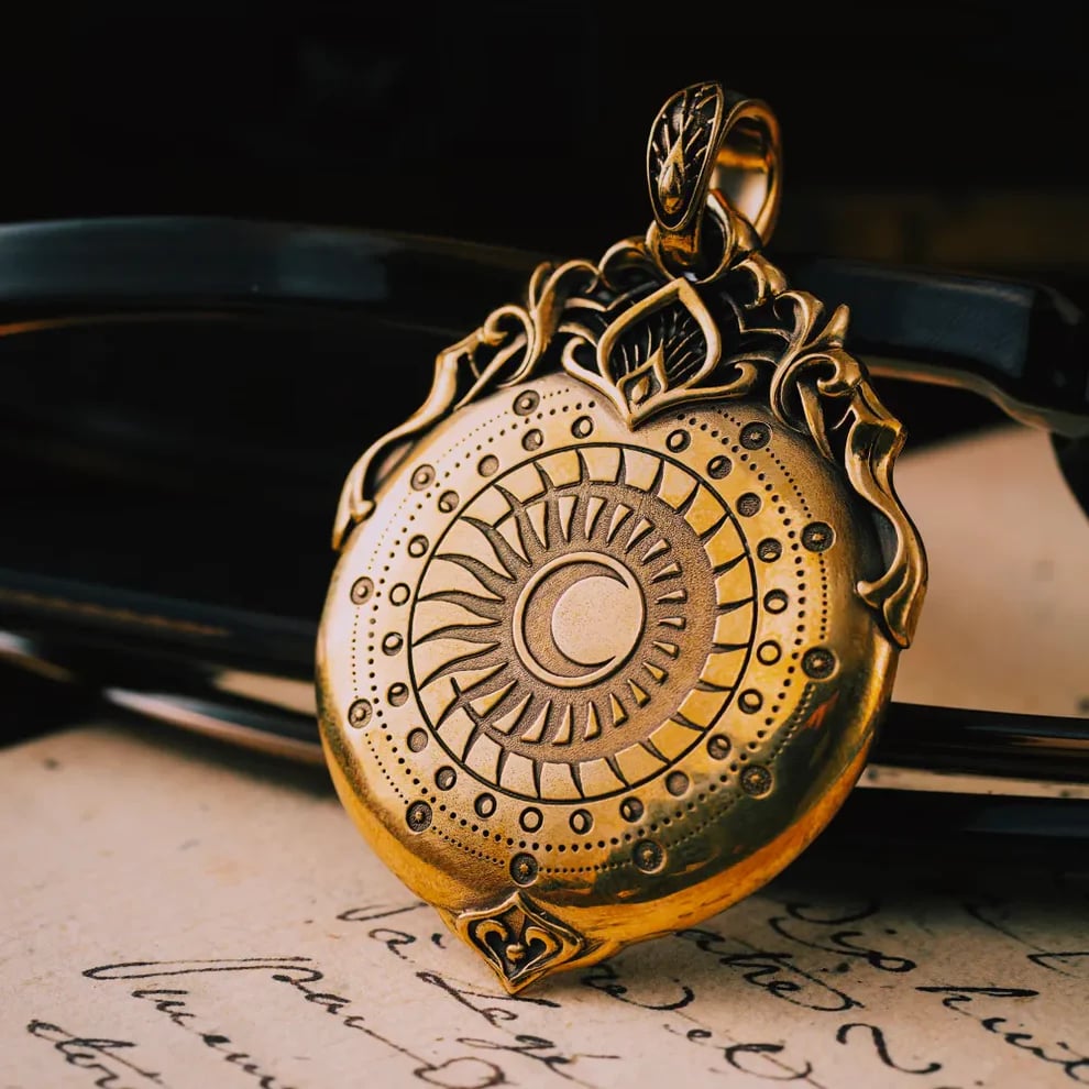 🔥👁️‍🗨️Handmade Tarot Vision Pendant: Connect to Cosmic Wisdom Anytime(Cheat Sheet Included)