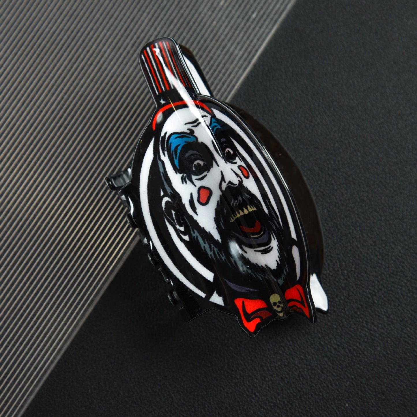 🧟‍♀️ Perfect for Halloween – Scream & Style with This Ghost Face Hair Clip! 🎉