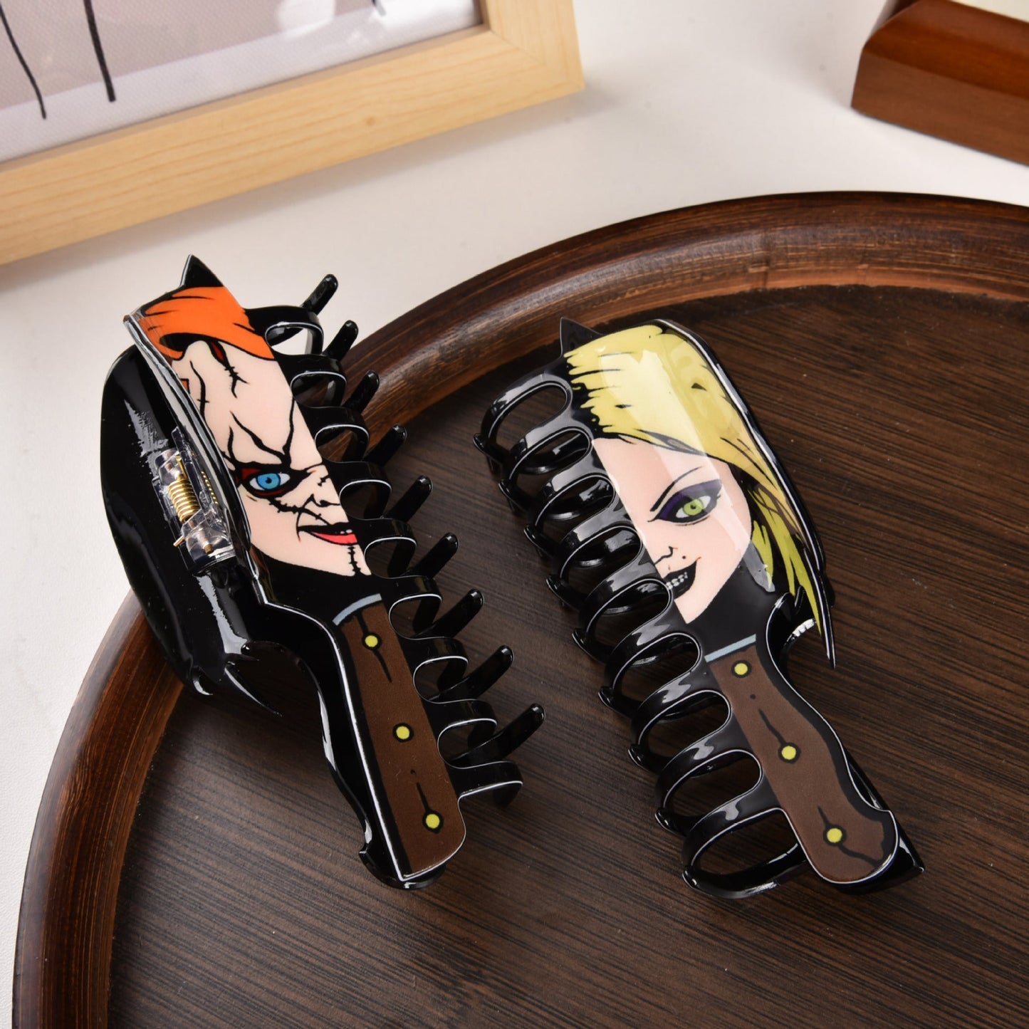 🧟‍♀️ Perfect for Halloween – Scream & Style with This Ghost Face Hair Clip! 🎉