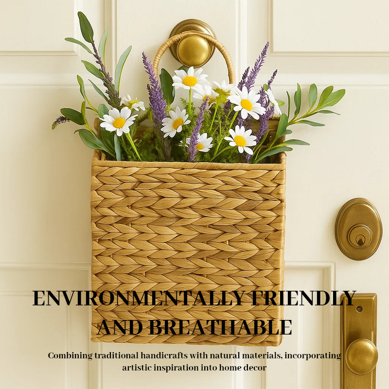 🧺 Wall-mounted flower basket