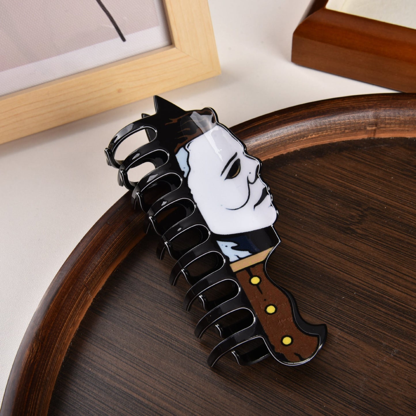 🧟‍♀️ Perfect for Halloween – Scream & Style with This Ghost Face Hair Clip! 🎉