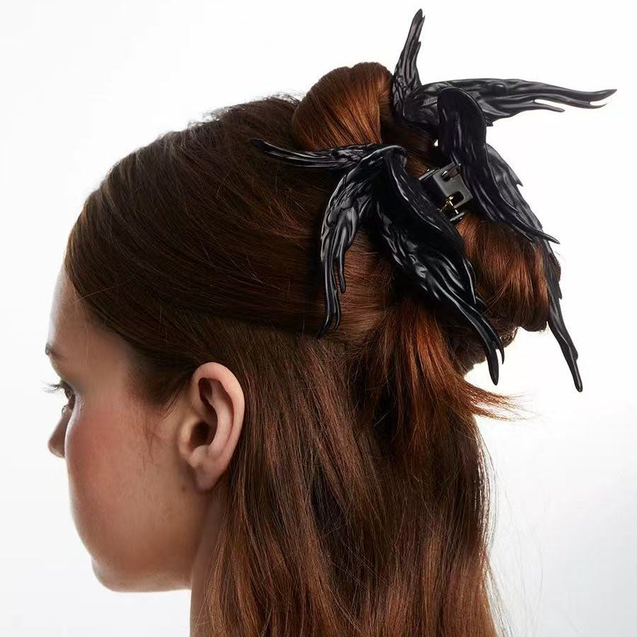 🖤 Edgy Chic! Rebel Angel Wings Hair Clip – Limited Stock! ⚡