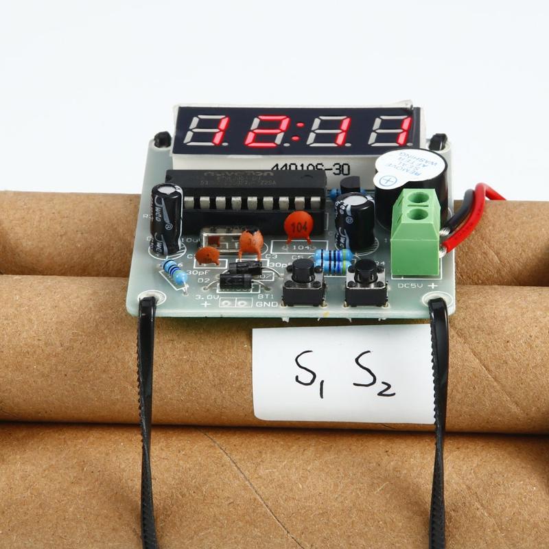 💥✨Boom! Style Meets Time – Dynamite Shaped Clock!⏰🔥