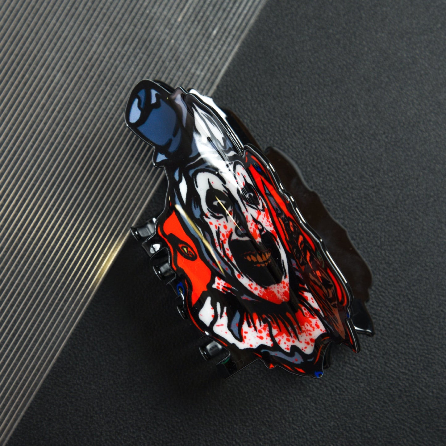 🧟‍♀️ Perfect for Halloween – Scream & Style with This Ghost Face Hair Clip! 🎉