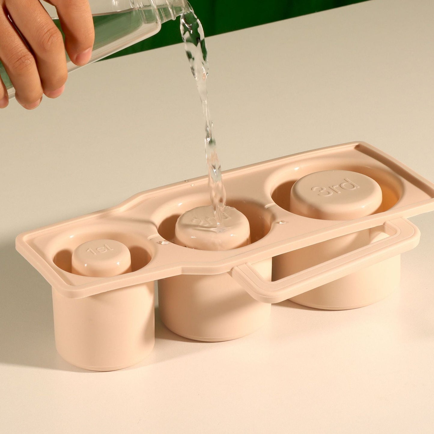🔥 Must-Have! 3PCS Silicone Ice Molds with Lids – Perfect Fit! 🥤